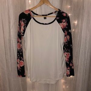 Quarter length stretchy Tee